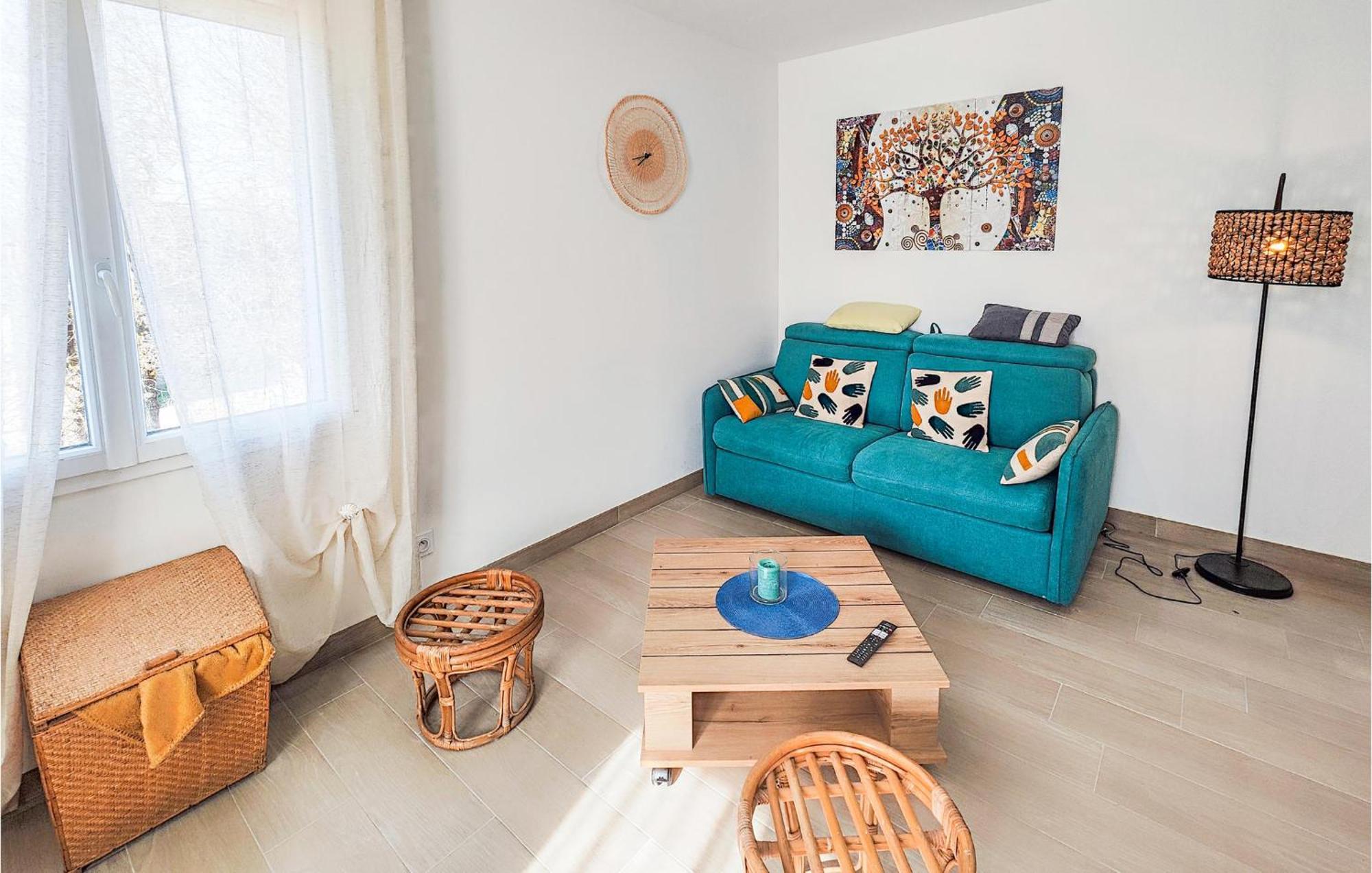 1 Bedroom Stunning In